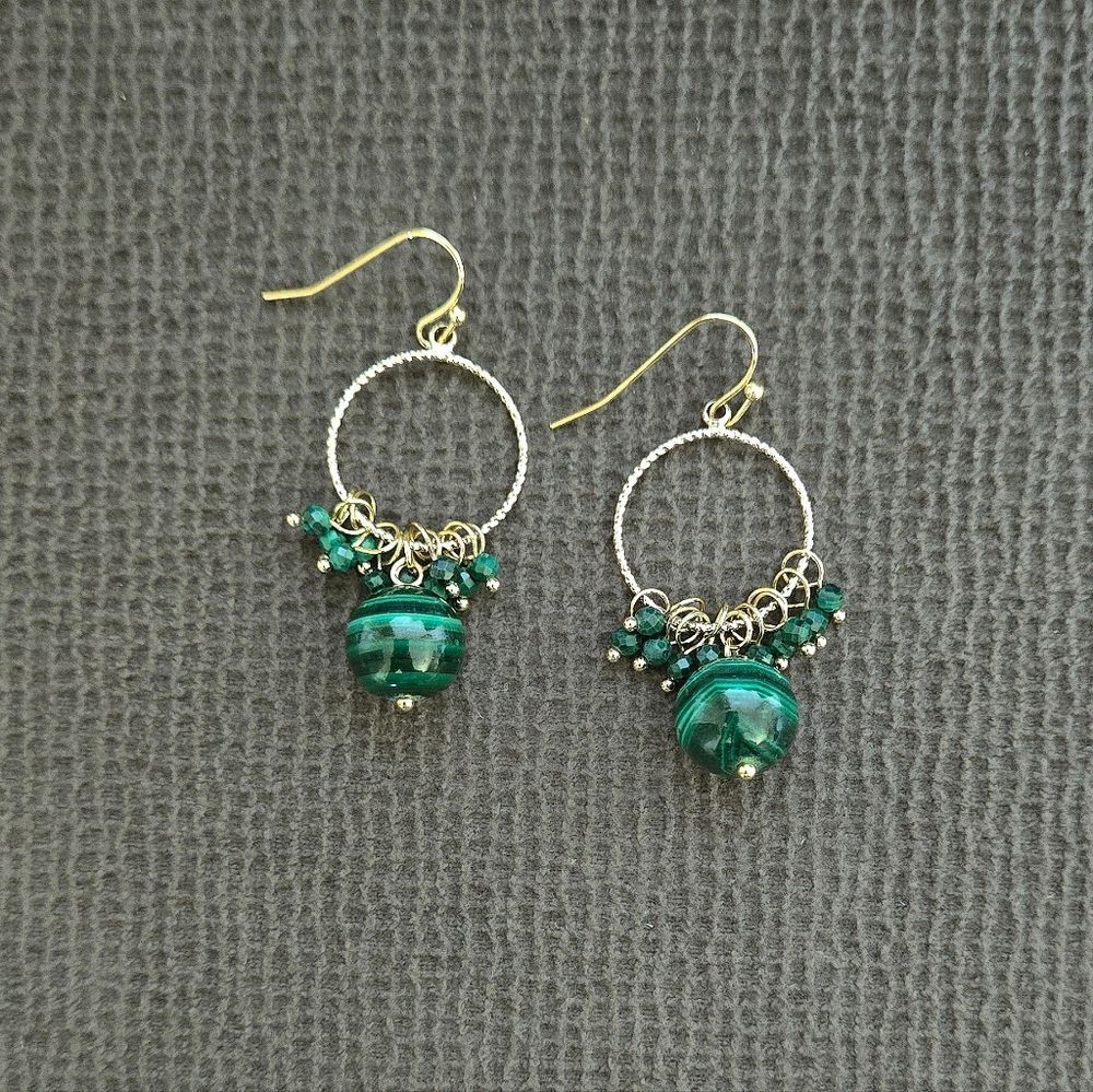Iris & Lily Malachite💚 Cluster Dangle Earrings - Picture 9 of 15